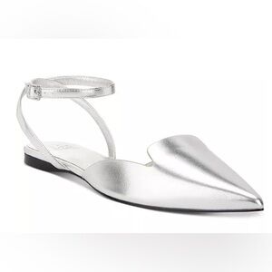 Brand new with tags Aaj by Aminah silver pointed toe strappy flats size 5.5